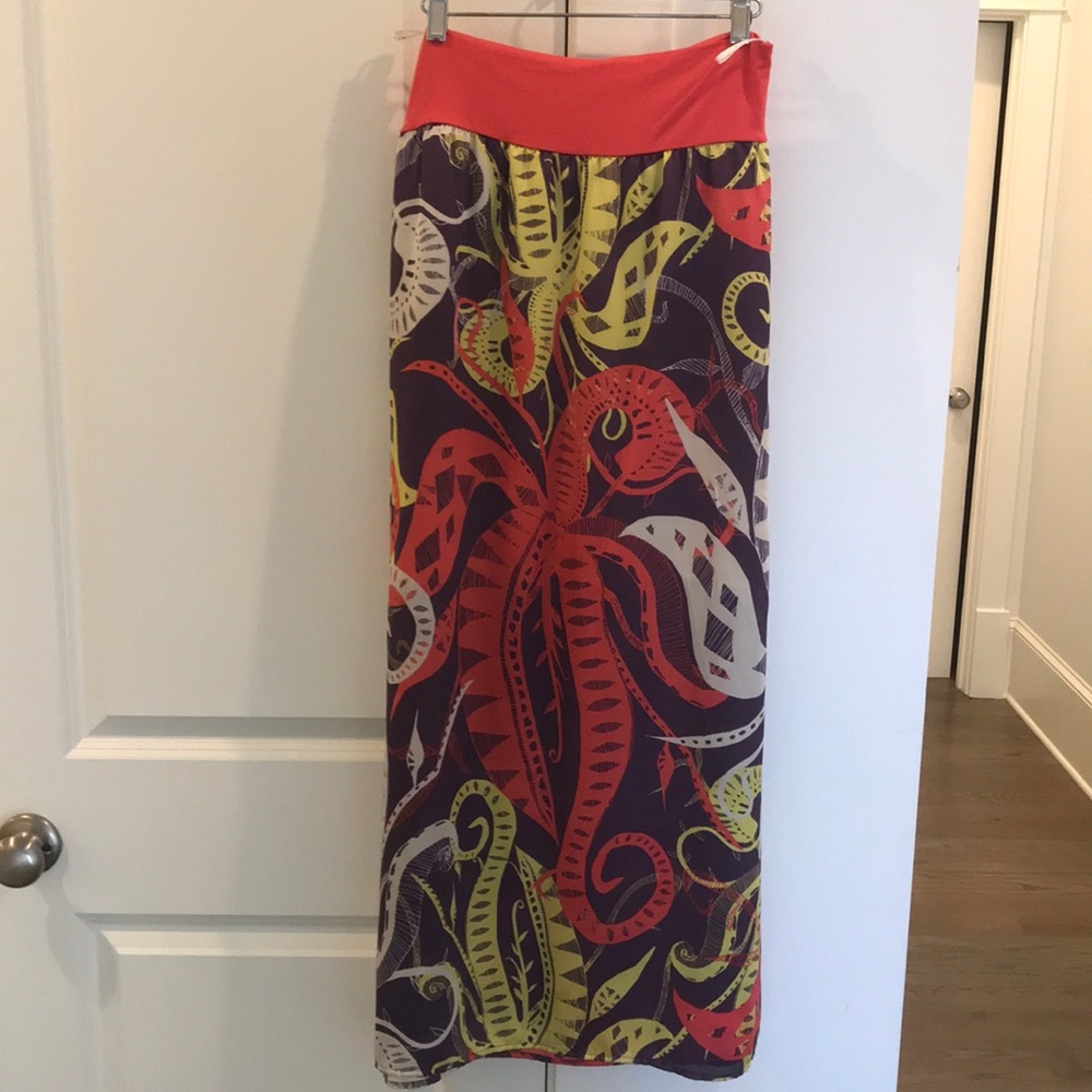 Patterned Maxi skirt size S